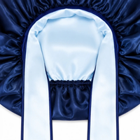 Bonnet en satin à nouer