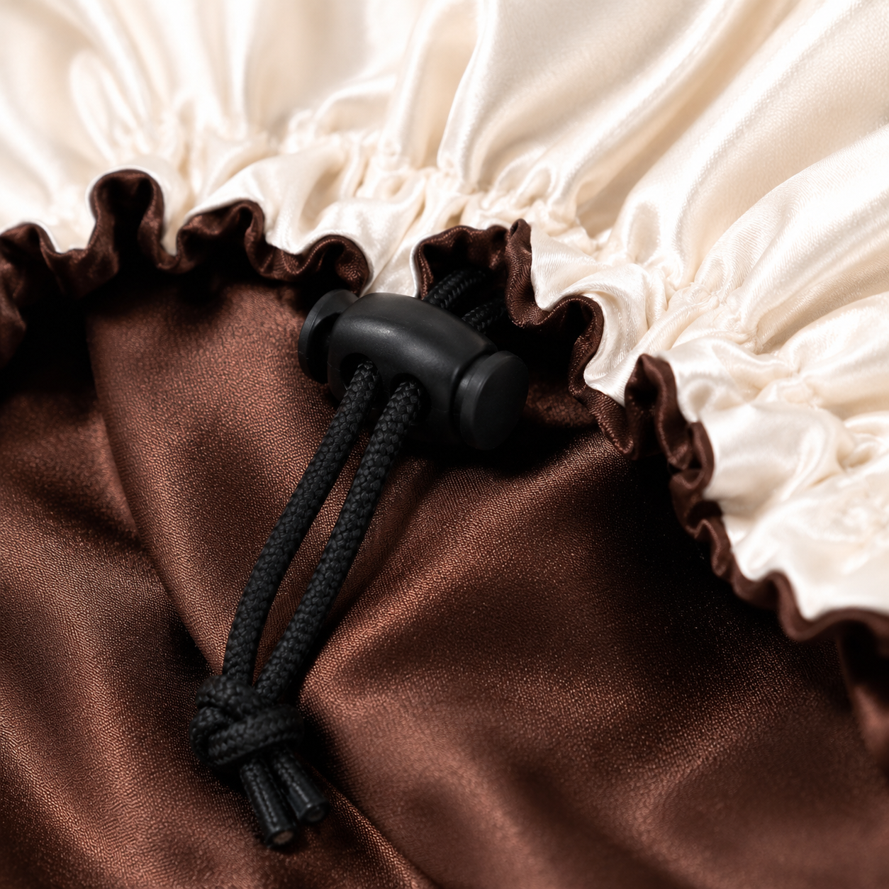 Bonnet en satin réglable - Châtaigne